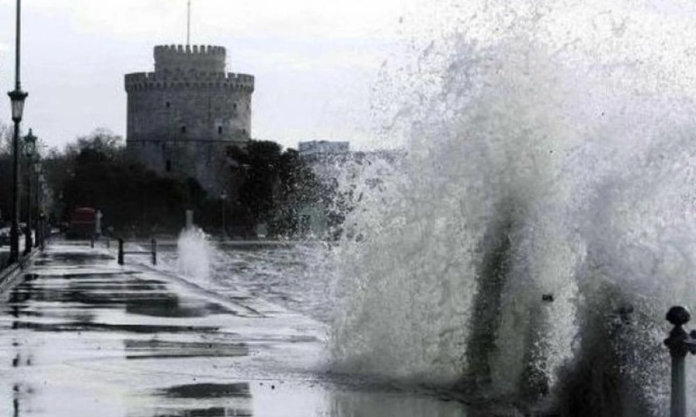 Τα σχολεία που θα είναι κλειστά αύριο σε Θεσσαλονίκη και Χαλκιδική λόγω της κακοκαιρίας Bora